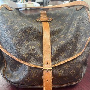 Crossbody LV
